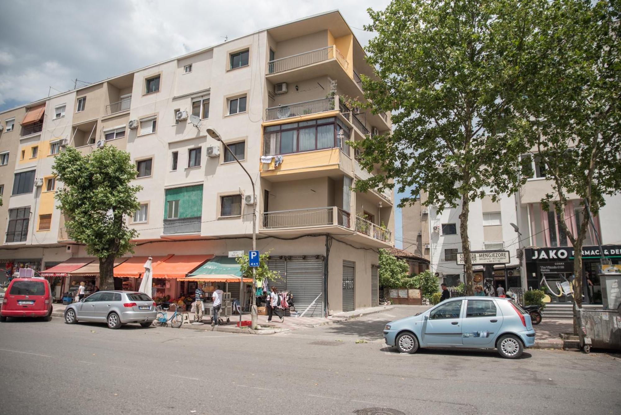 Erbi'S Home Shkoder Exterior photo
